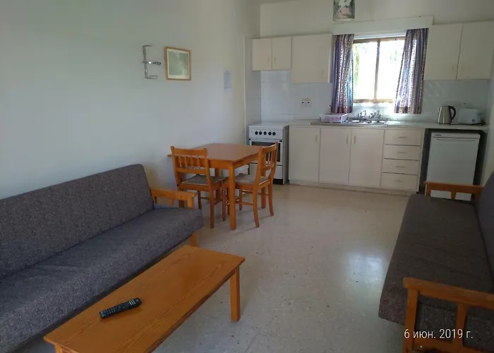 Constantaras Apartments